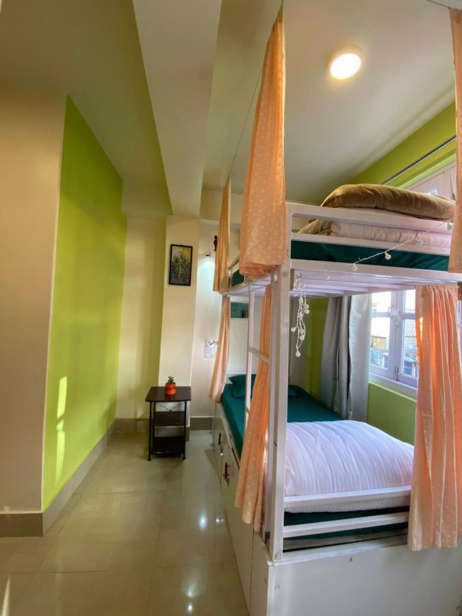 Tag Along Backpackers Hostel Gangtok Exteriör bild