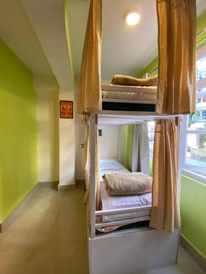 Tag Along Backpackers Hostel Gangtok Exteriör bild