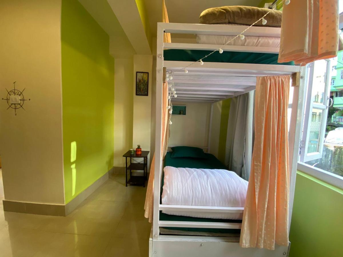 Tag Along Backpackers Hostel Gangtok Exteriör bild