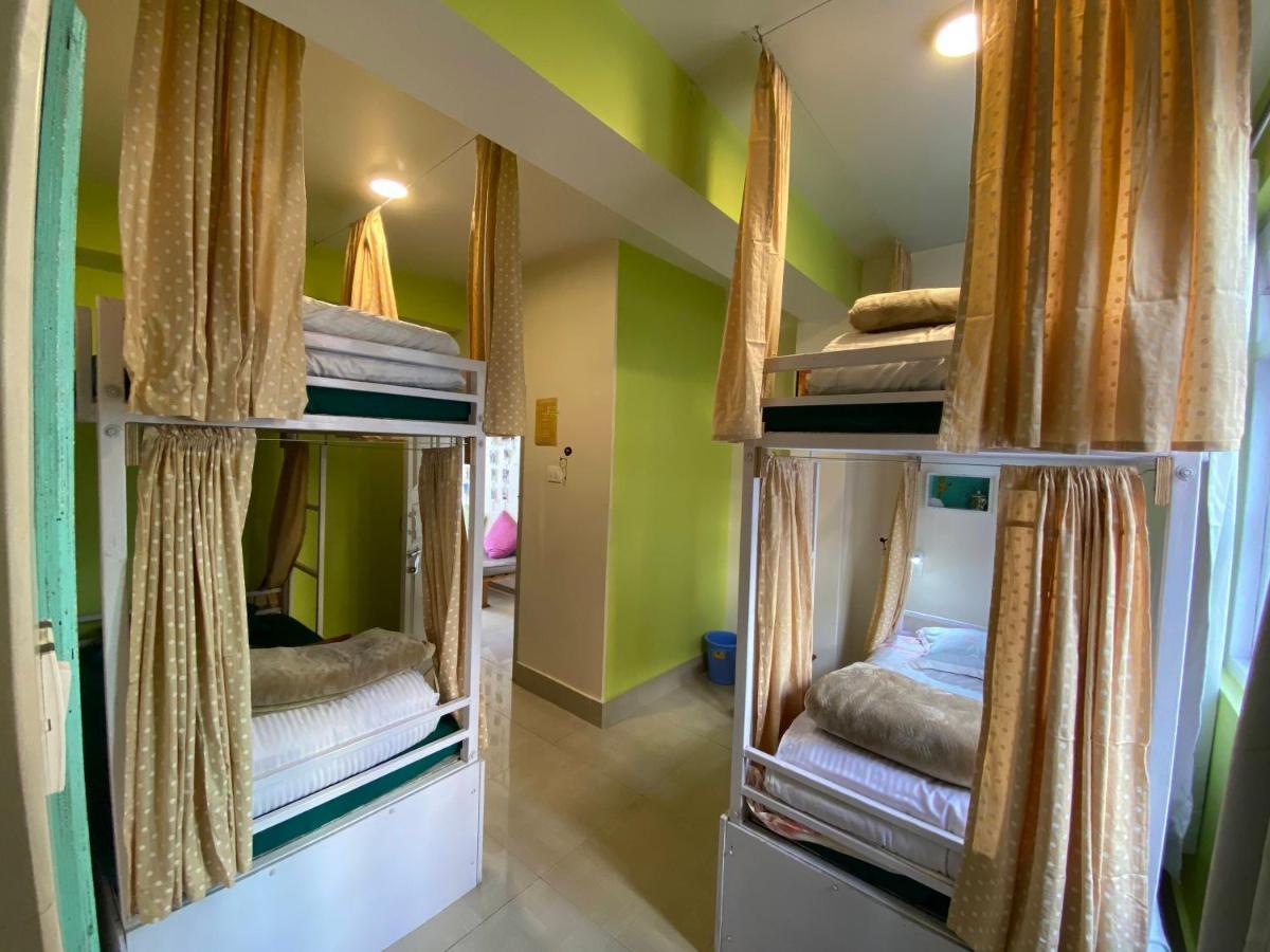 Tag Along Backpackers Hostel Gangtok Exteriör bild