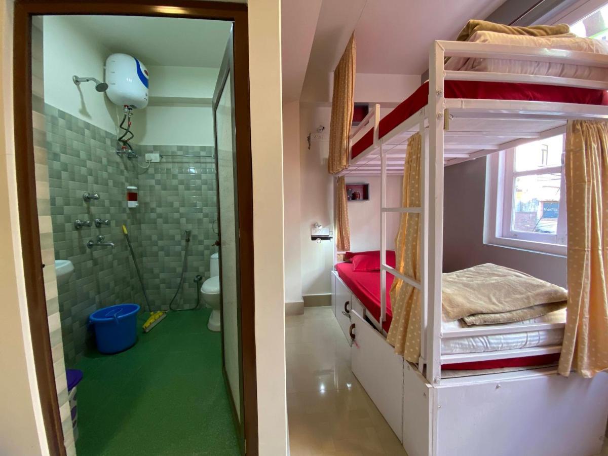Tag Along Backpackers Hostel Gangtok Exteriör bild