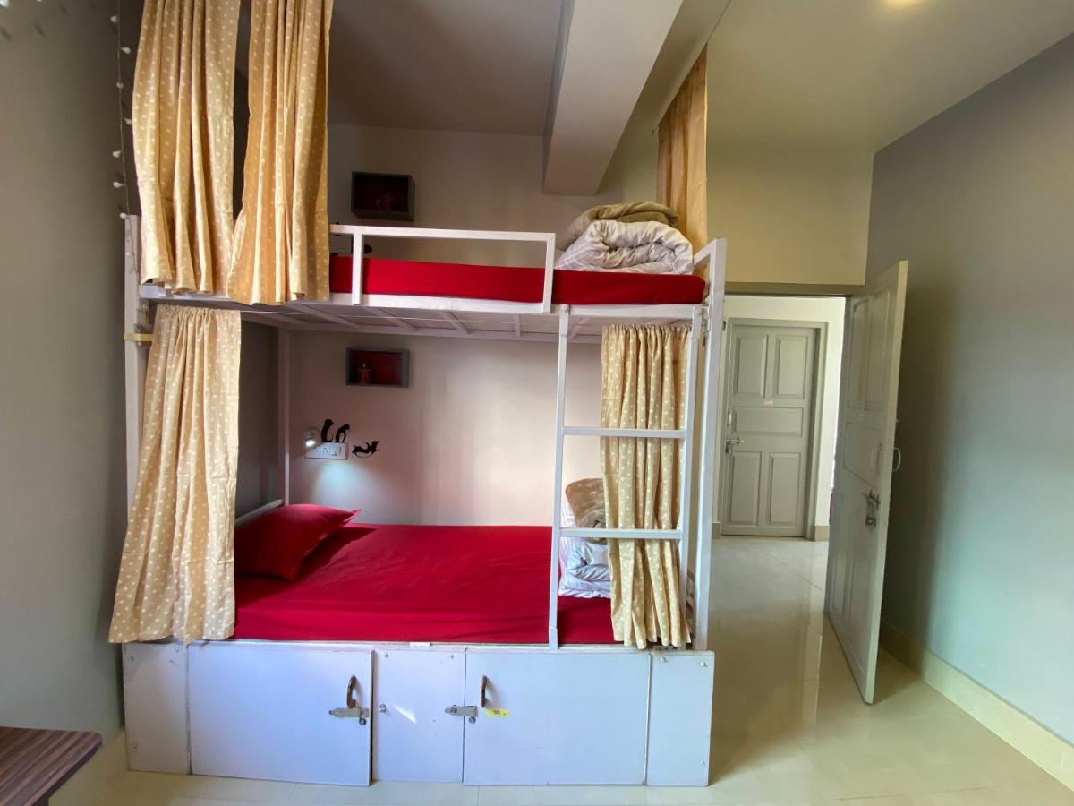 Tag Along Backpackers Hostel Gangtok Exteriör bild