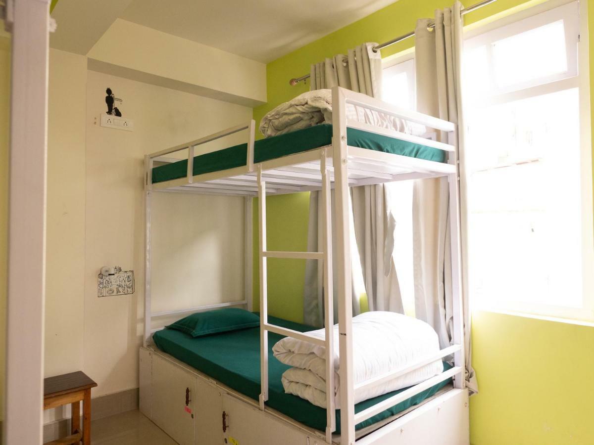 Tag Along Backpackers Hostel Gangtok Exteriör bild