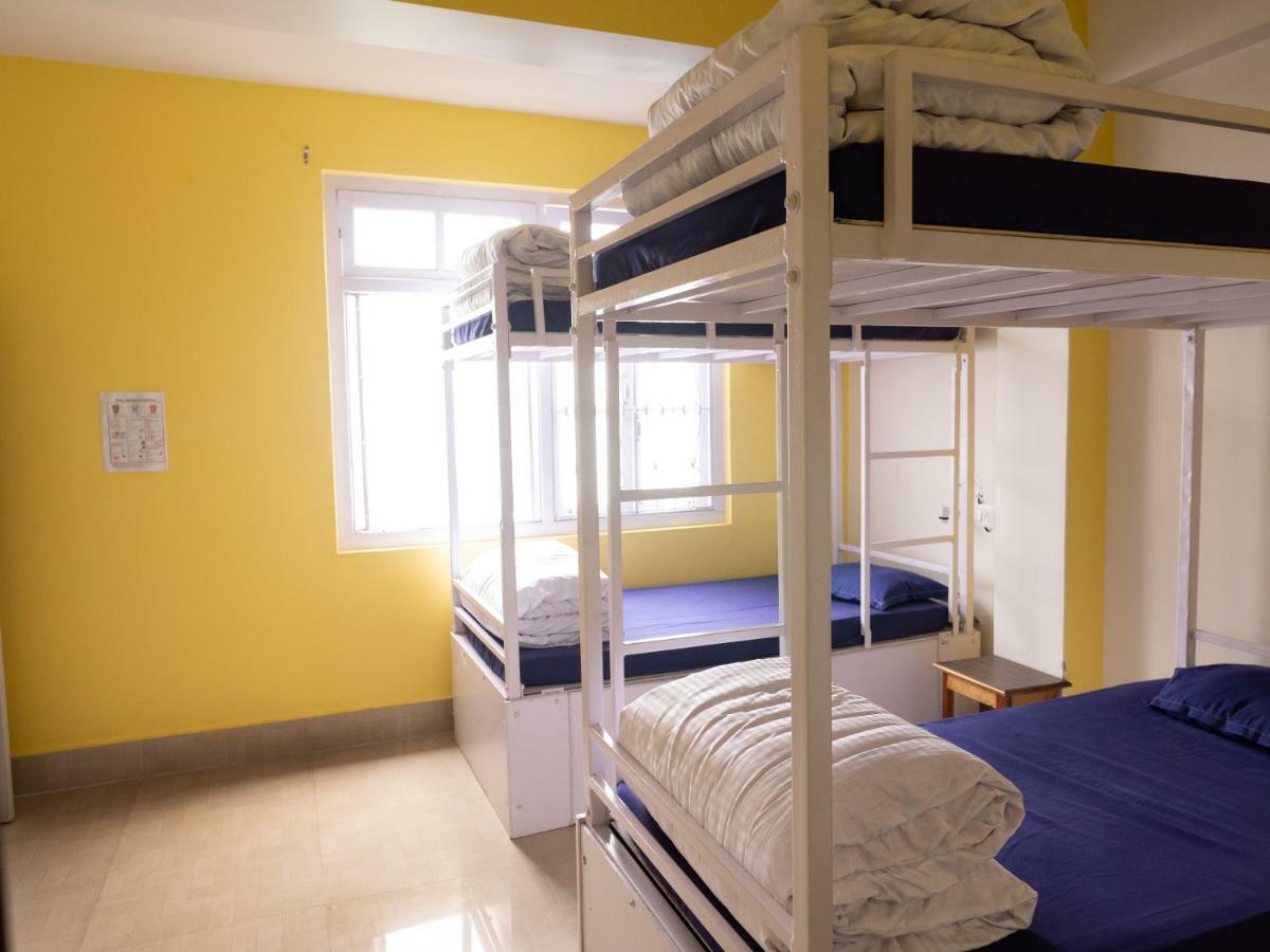 Tag Along Backpackers Hostel Gangtok Exteriör bild